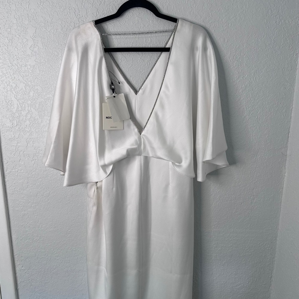 Nocturne Ecru Rhinestone Trim Cape Sleeve‎ Midi Dress N23YN2227 Size L NEW
